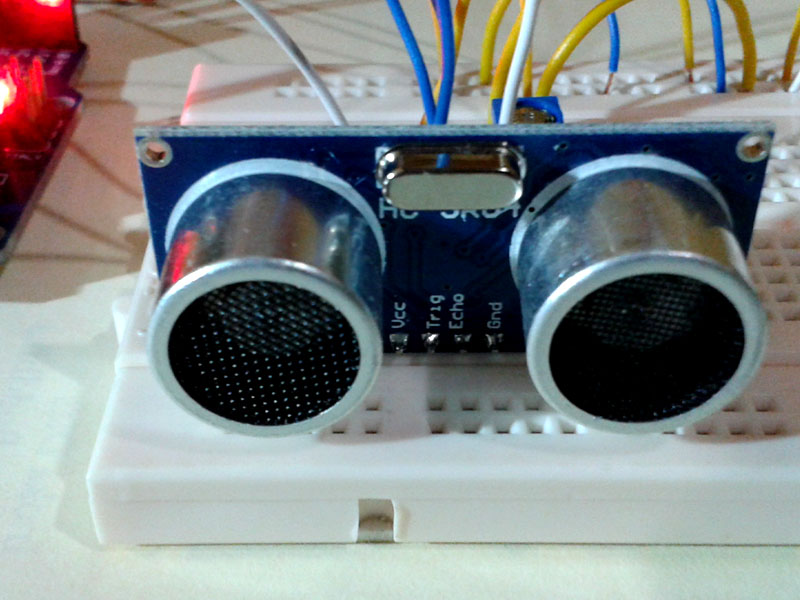 Arduino HS-SR04 Ultrasonic